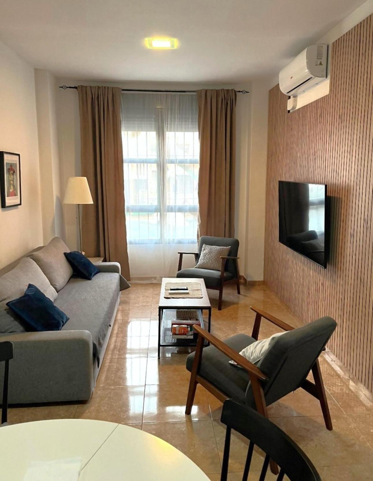 Apartamento Under The Olive Trees In Historic Center Of Málaga Exterior foto